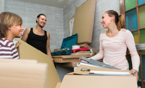 Man and van removals service in a Notting Hill residential street
