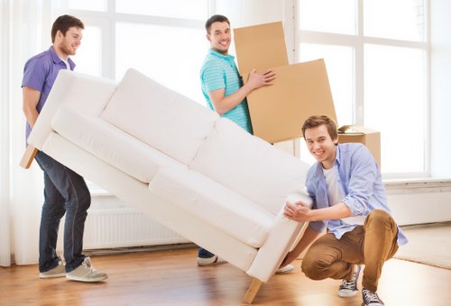Commercial and residential moving van service in Notting Hill