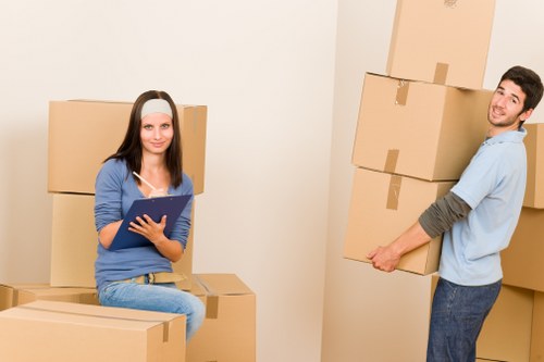 Local moving service vehicle for student removals in Nottinghill