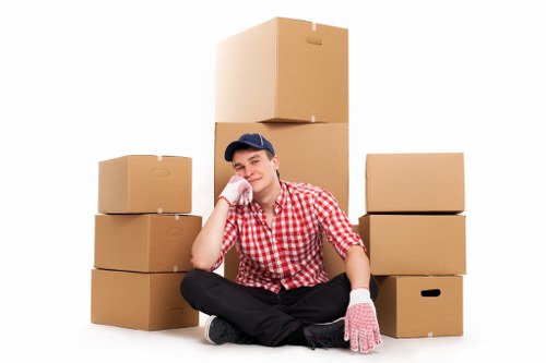 Packed moving truck ready for Notting Hill relocation